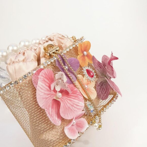 ⚡ Women's Multi Flower Shaped Rhinestone Evening Metallic Bucket Crossbody Bag - Picture 4 of 9